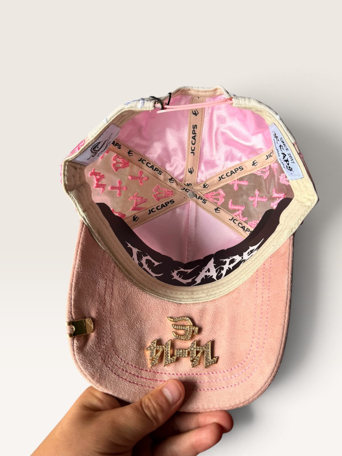 GORRA JC CAPS EXODO 14/14 CRYSTALS PINK WHITE